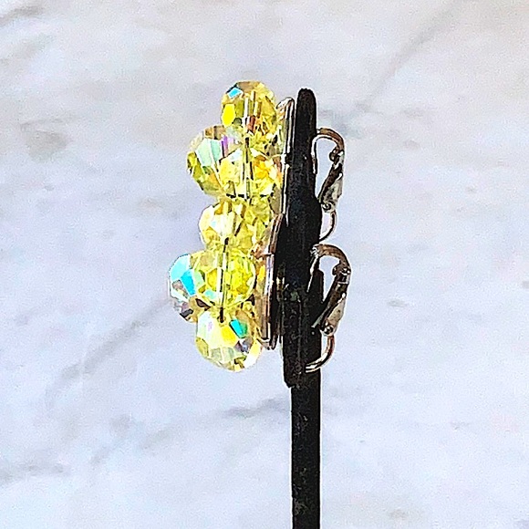 LAGUNA EARRINGS CLIP YELLOW AURORA BOREALIS CRYSTAL FLOWER (UNMARKED) 1 INCH - Picture 6 of 8